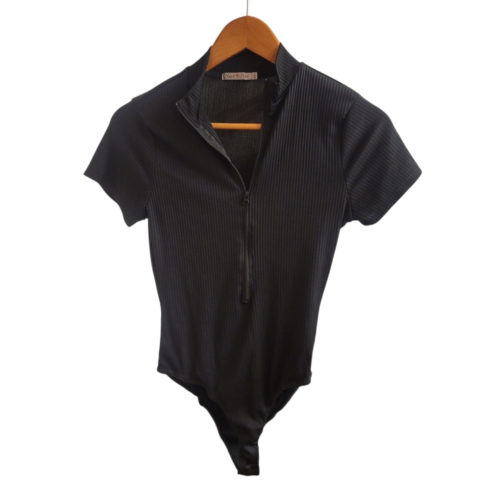 EUC Heart Hips Black Ribbed Zip-Up Bodysuit